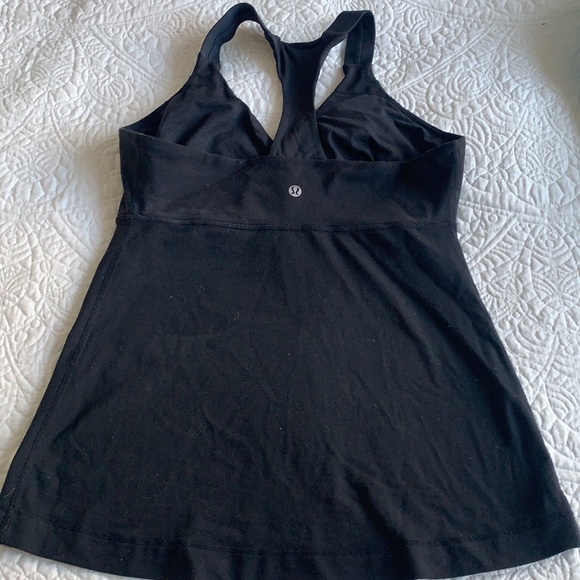 Lululemon tank size 8 - Picture 4 of 8
